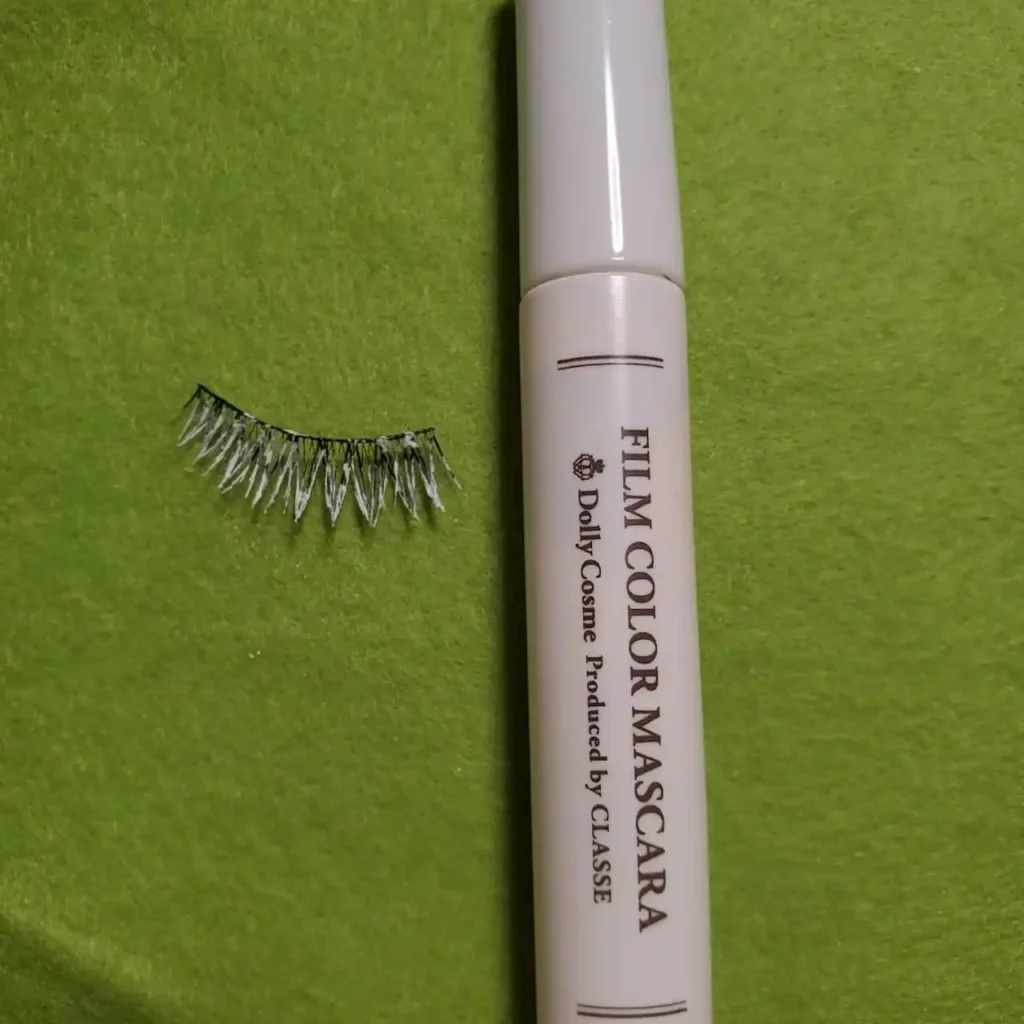 白マスカラ塗装後のつけまつ毛